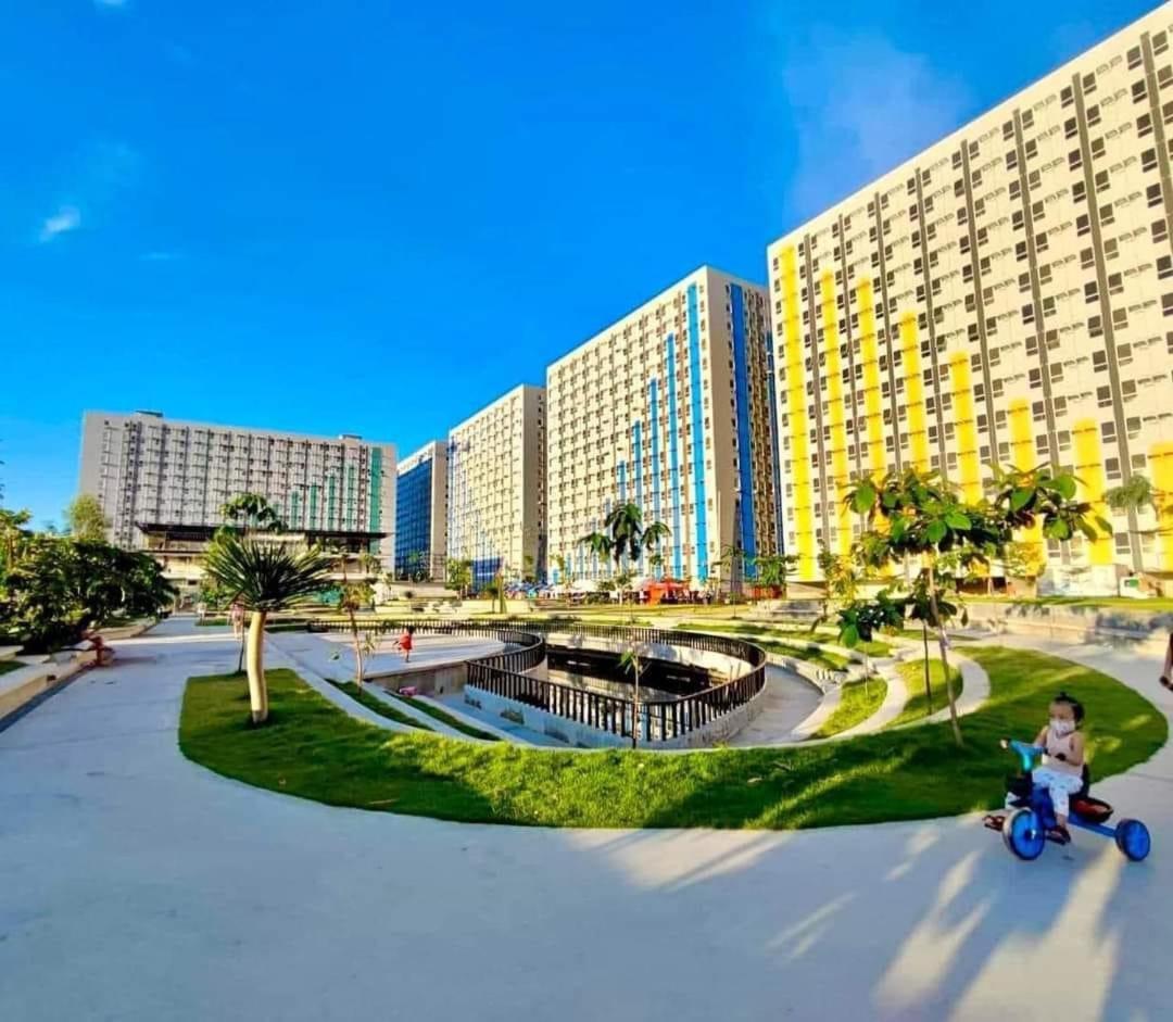 Staycation At Phoebe'S Place Pasig City Экстерьер фото